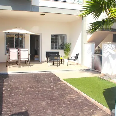Oasis House Apartment *