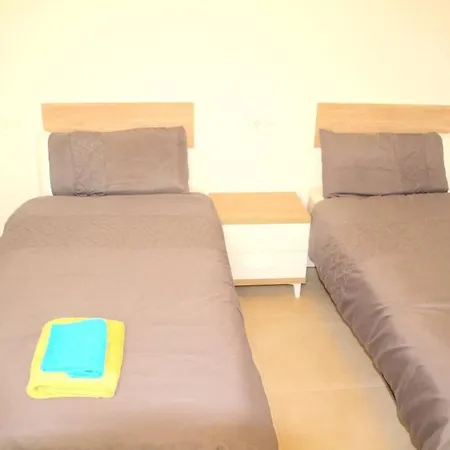 Oasis House Apartment