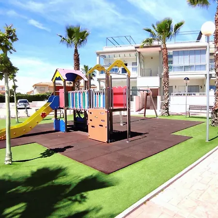 Oasis House * אוריהואלה